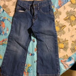 Gently used 4 t wrangler jeans